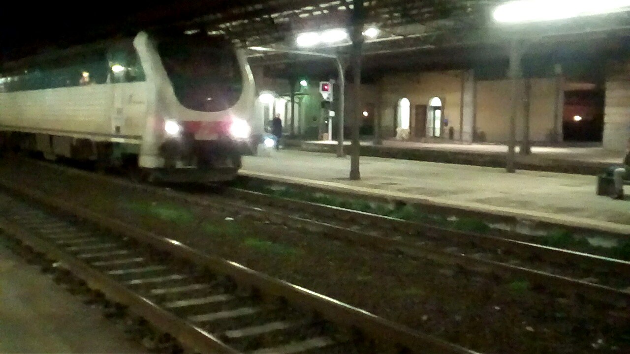 #E403 a #LivornoCentrale #Intercity per #Ventimiglia 15/02/2018 @trenicreeperotto