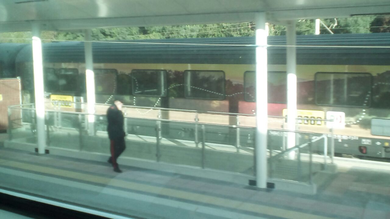 Il treno di Renzi a #SanVincenzo... @trenicreeperotto